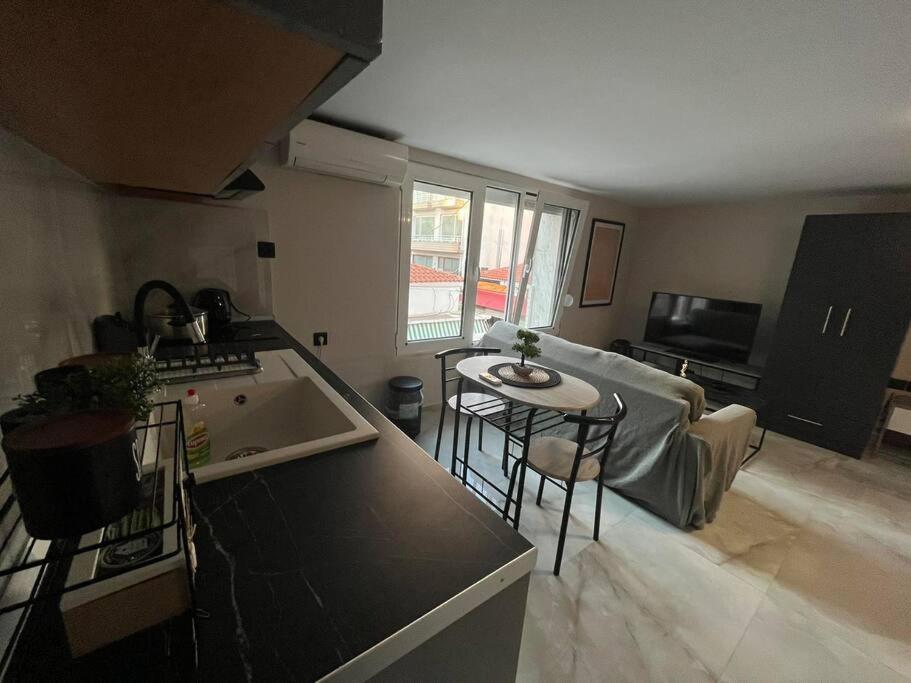 Cozy Studio In Alexandroupolis Extérieur photo